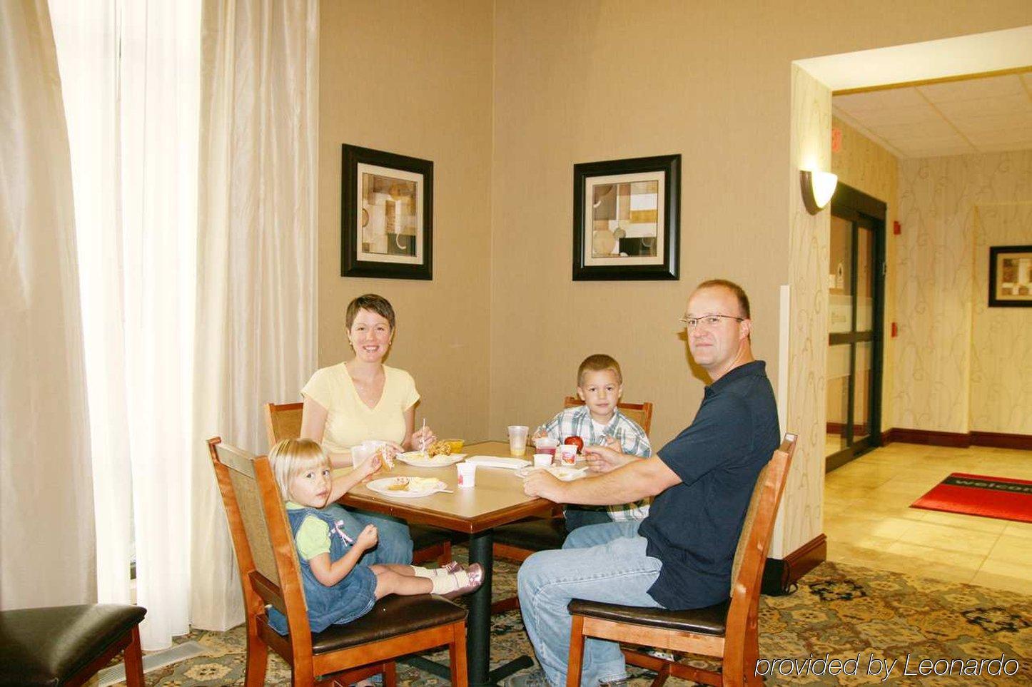 Hampton Inn & Suites Lino Lakes Restaurante foto